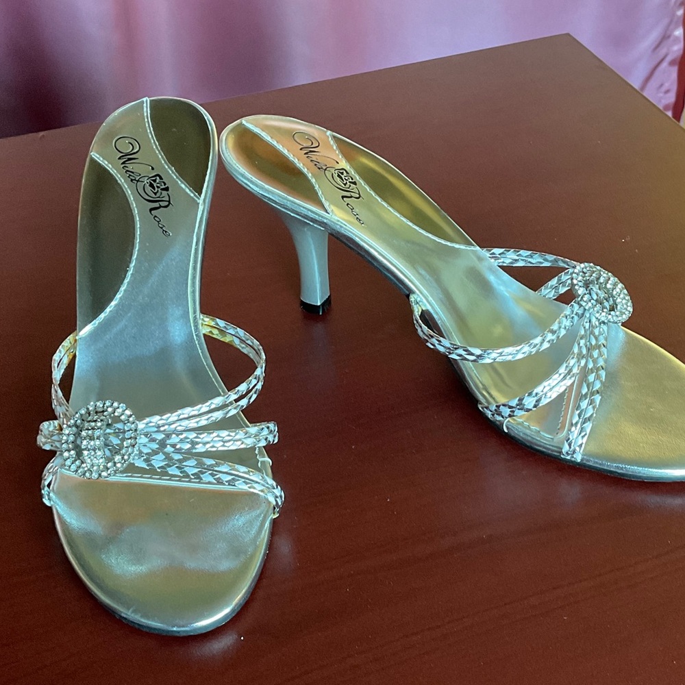 Silver metallic evening slides sandals heels size 7